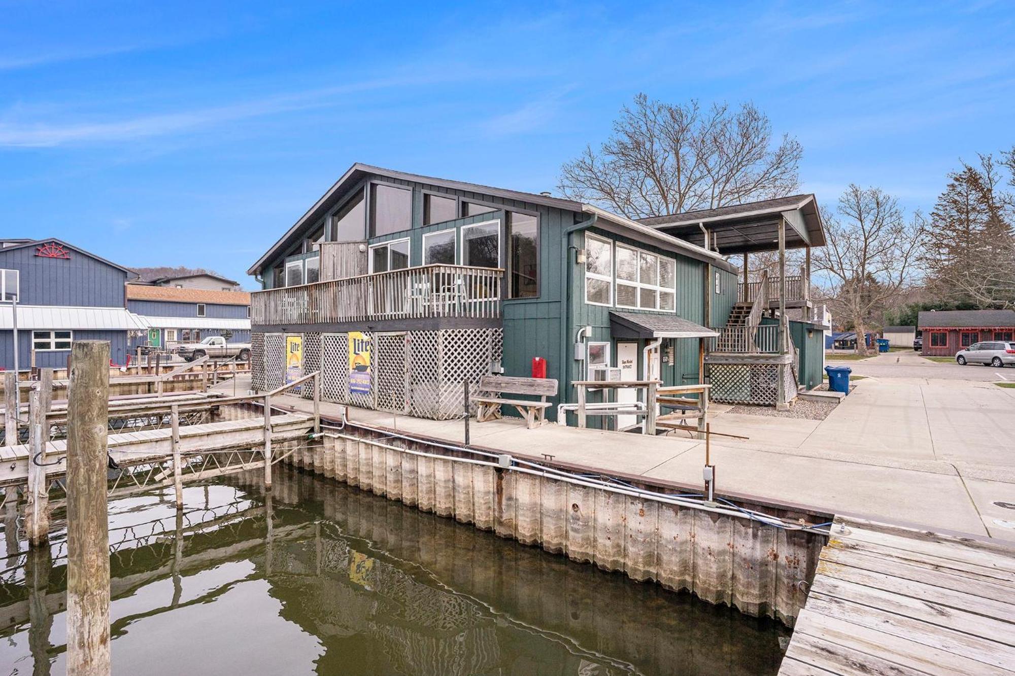 Riverside Suites - Unit A Saugatuck Exterior photo